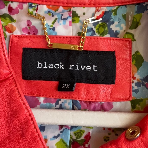 Black rivet leather jacket 🧥 - Picture 2 of 12